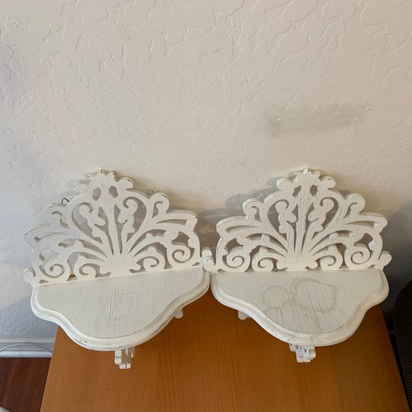 Fleur De Lis Wood Display Shelf Wall Sconce White Washed 2 PC Decorative Set - Picture 4 of 5